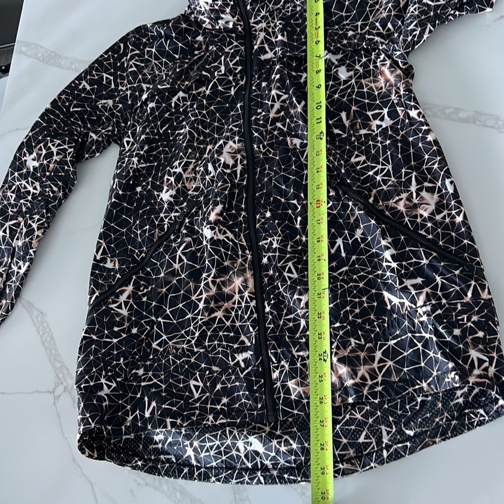 Lululemon Running Jacket - image 4